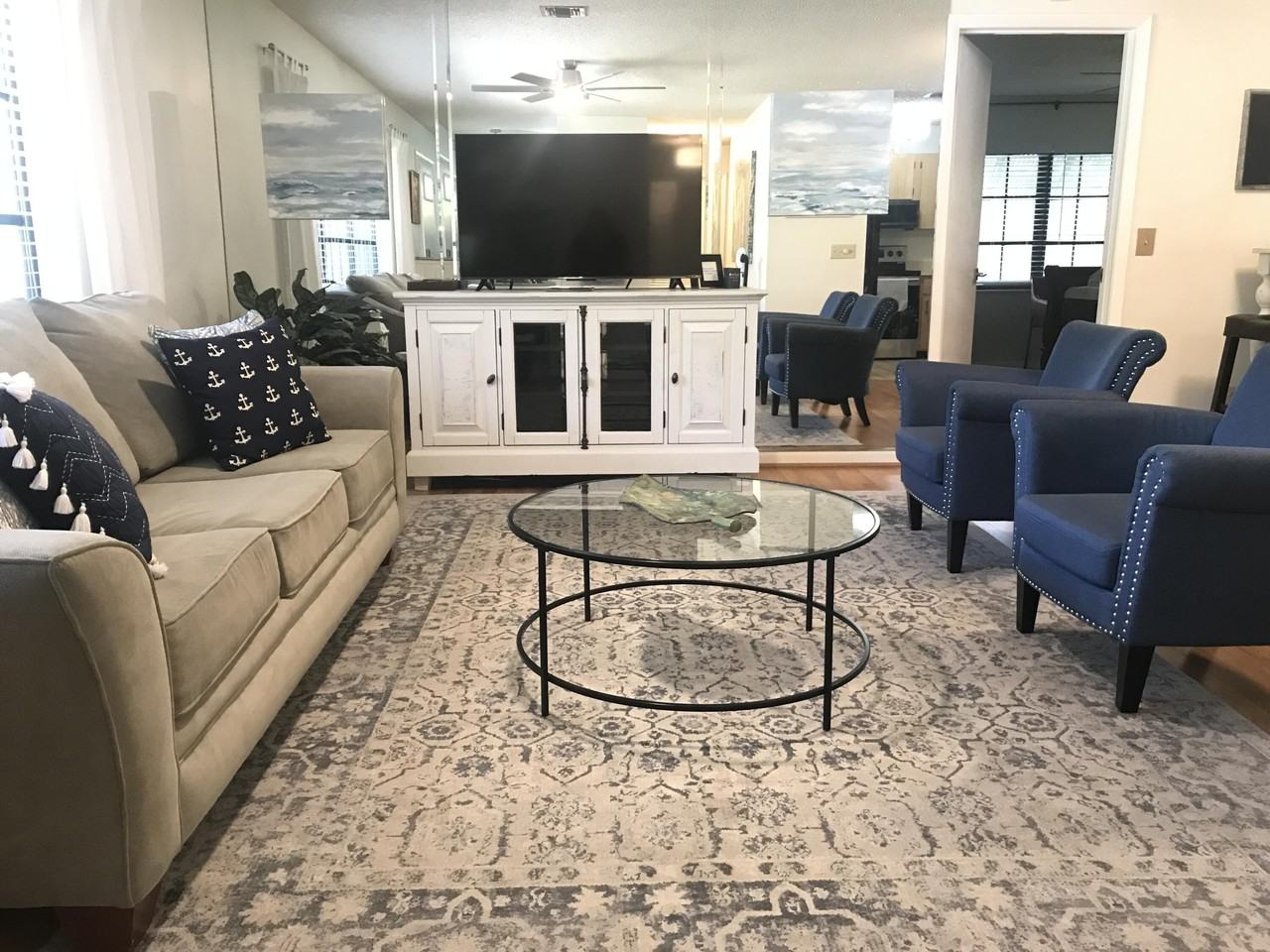 2536 44th Ave - Photo 4 of 31