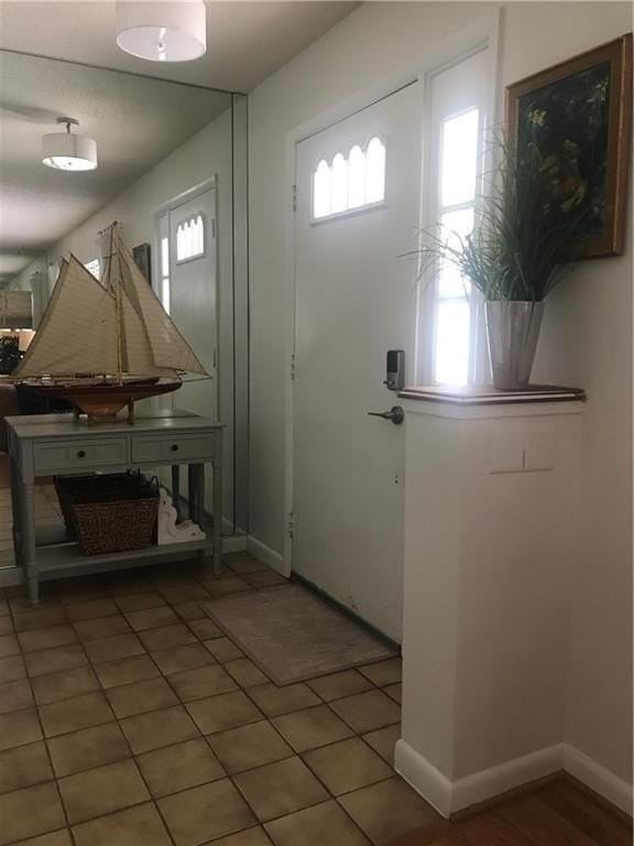 2536 44th Ave - Photo 5 of 31