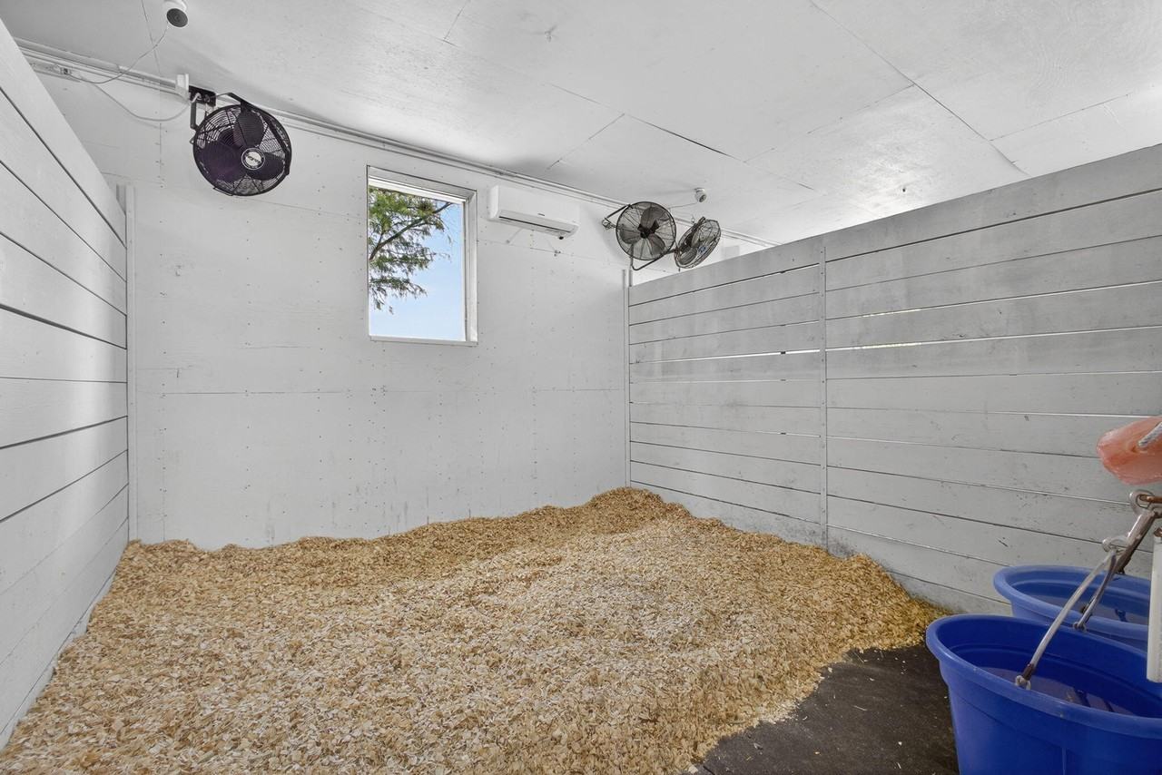 17218 Shetland Ln #2STALLS - Photo 4 of 50