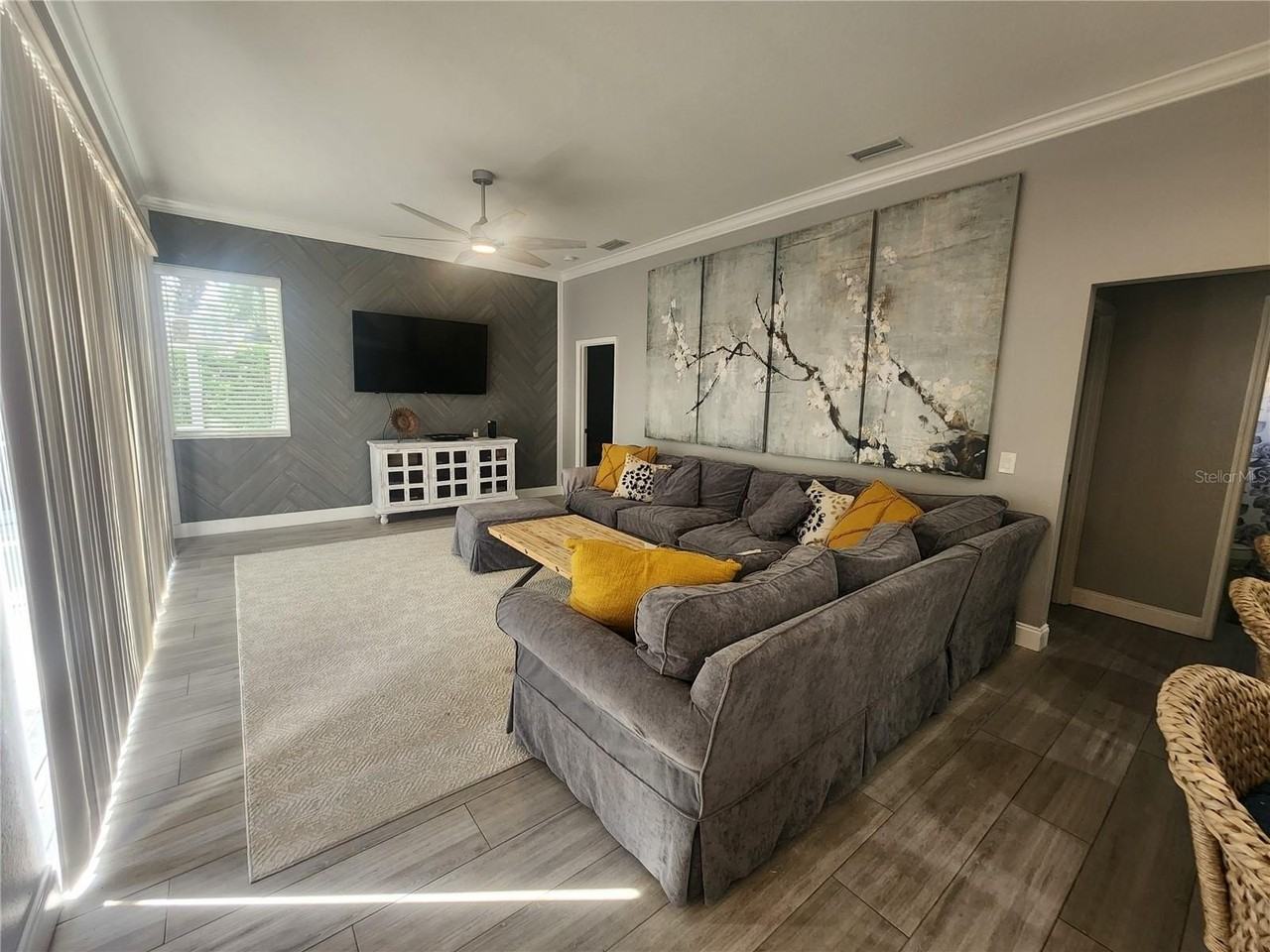 5274 Far Oak Circle - Photo 4 of 29