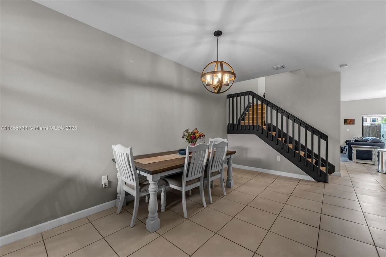 3763 Se 2nd St - Photo 2 of 8