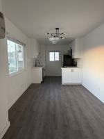 featured image of 1525 N Kenmore Ave