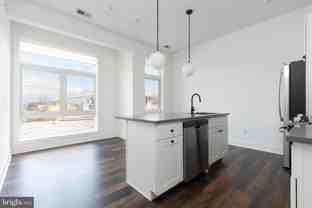 2940 W Thompson St #304 - Photo 1 of 1