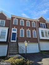 42743 Falls View Sq - Photo 1 of 1
