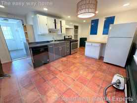92 Pleasant St #3 - Photo 1 of 1