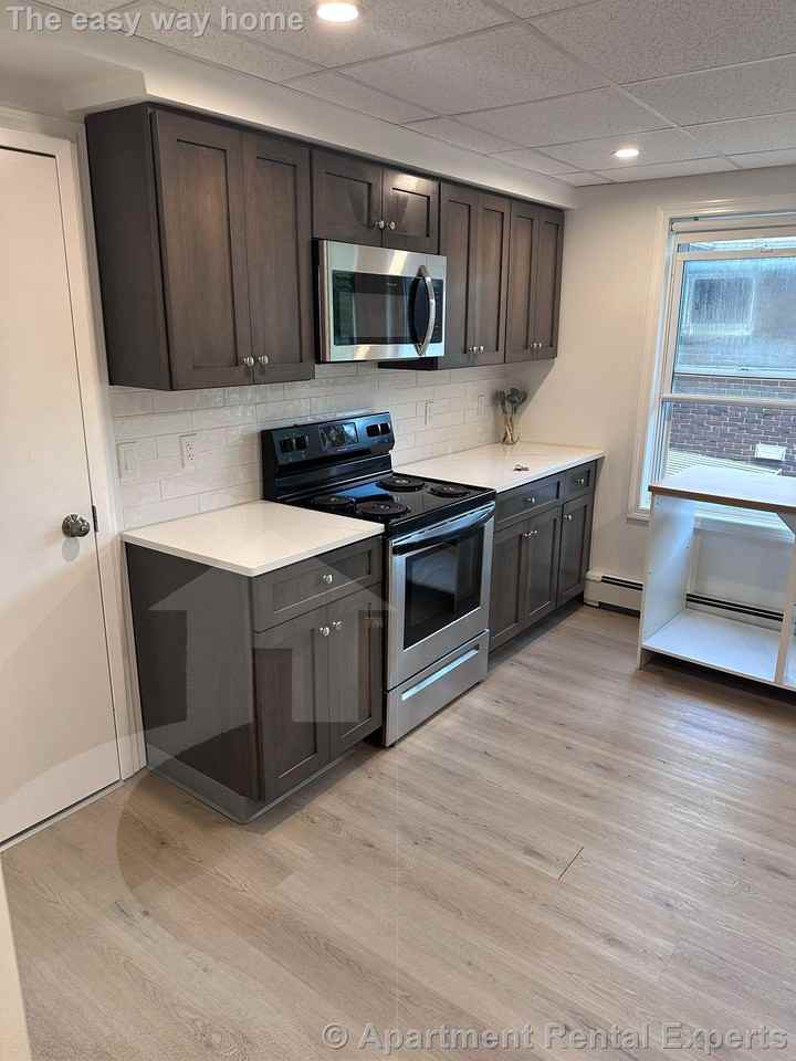 301 Boston Ave #2