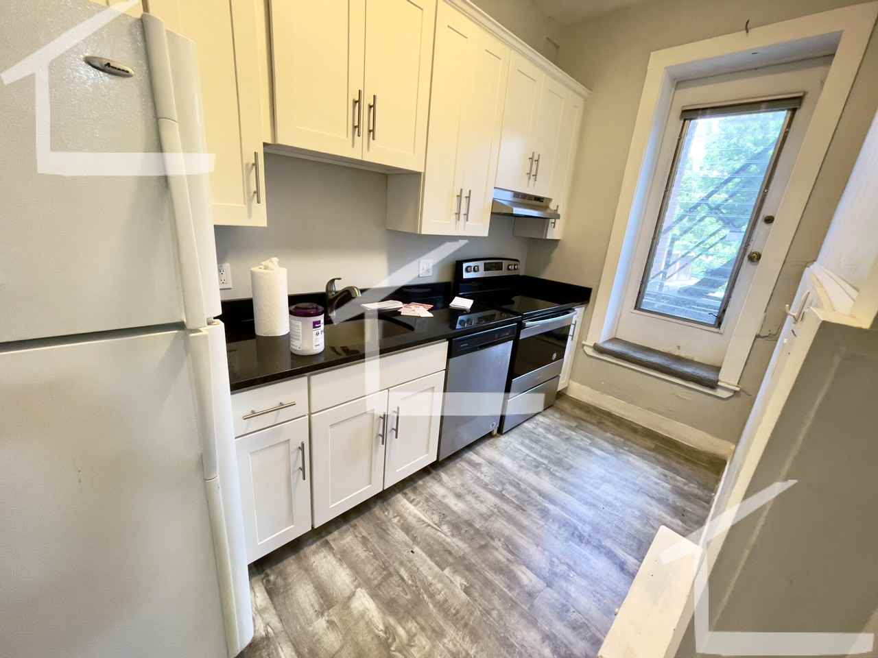Beacon St #2 - Photo 7 of 24