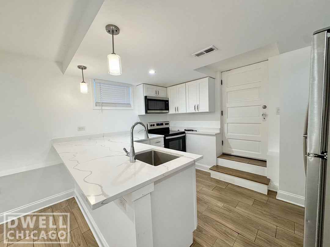 5805 N Richmond St #G - Photo 3 of 16
