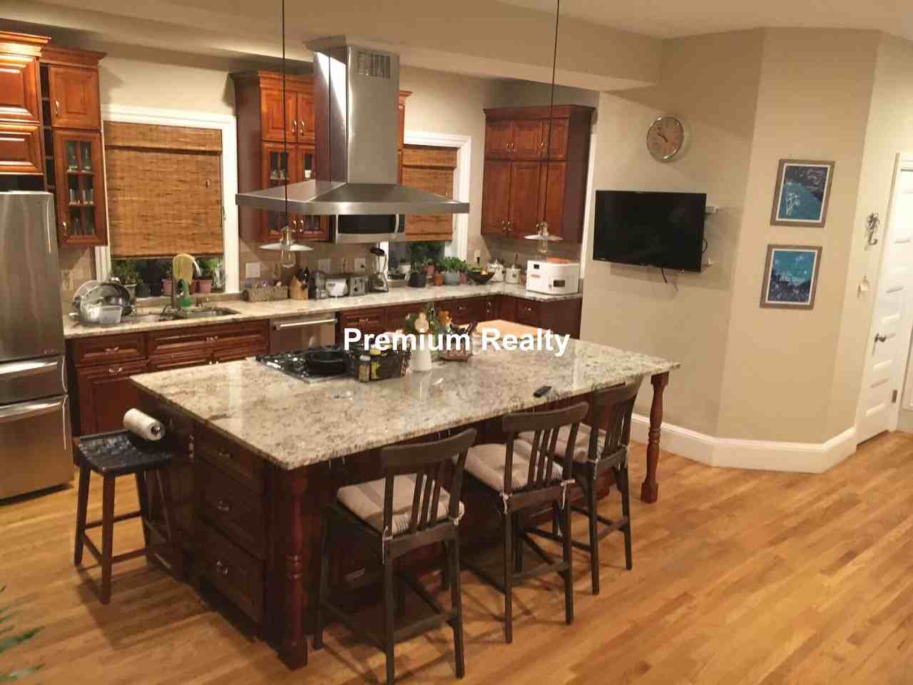 108 Walnut St #108 - Photo 5 of 8