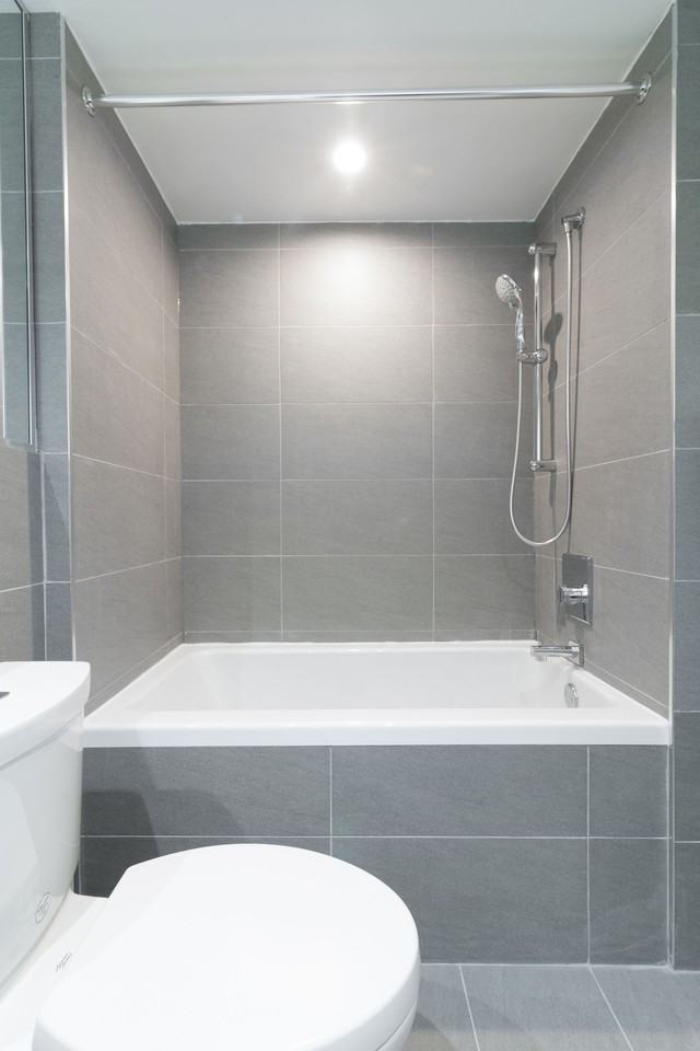 4555 Bonavista Avenue - Photo 6 of 50