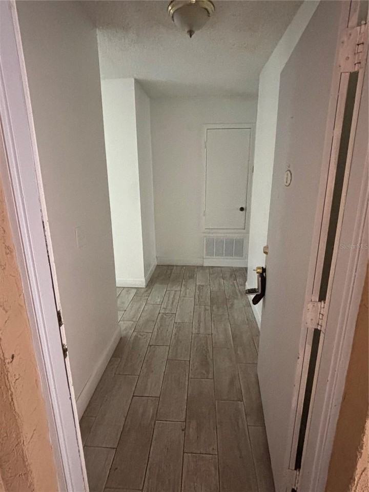9950 Turf Way - Photo 4 of 22