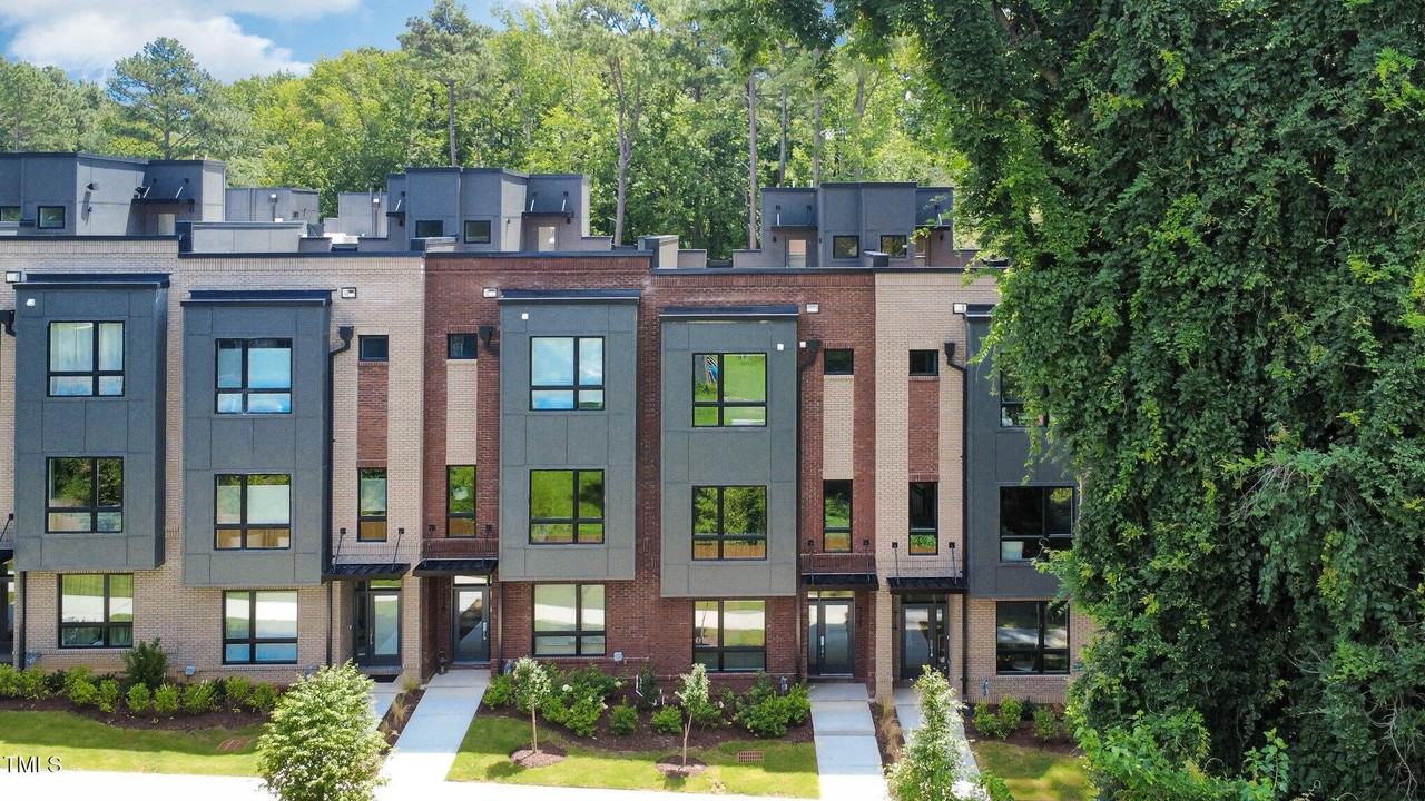 712 Chatham View Rd - Photo 4 of 50