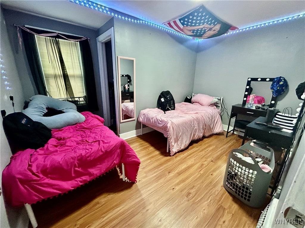 597 Englewood Ave - Photo 7 of 11