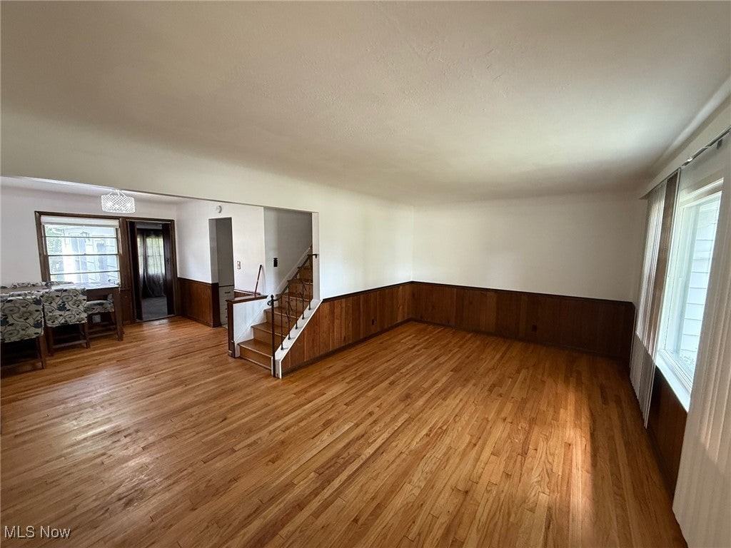 1156 Haverston Rd - Photo 2 of 25