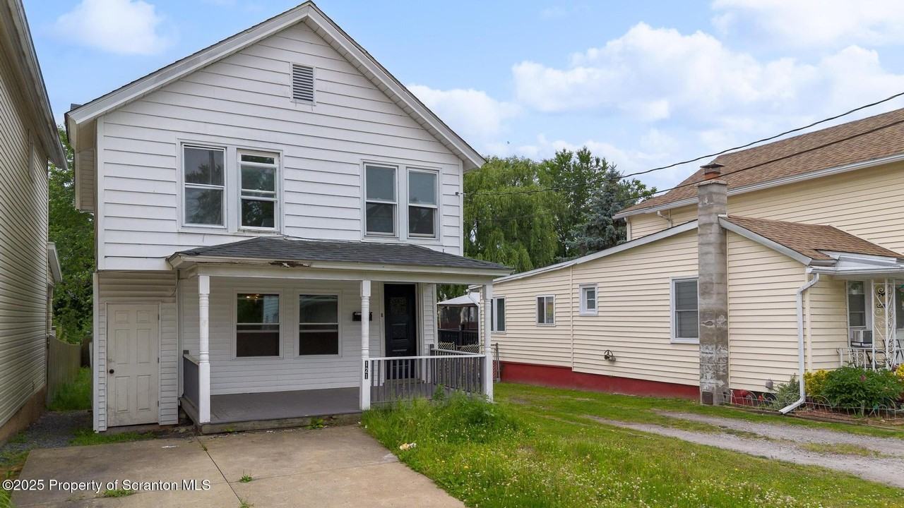 121 Throop Street - Photo 2 of 37