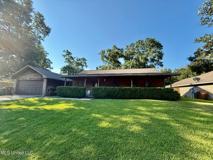 1215 Spring Dr - Photo 1 of 1