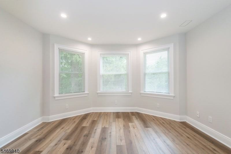 31 Oak Grove Road - Photo 7 of 34