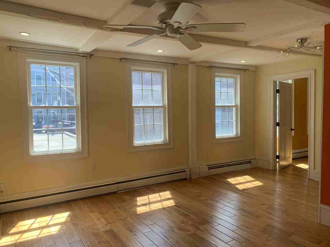 10 Salem Street Ave - Photo 7 of 23