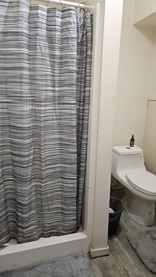 210 8th Avenue - Photo 5 of 6