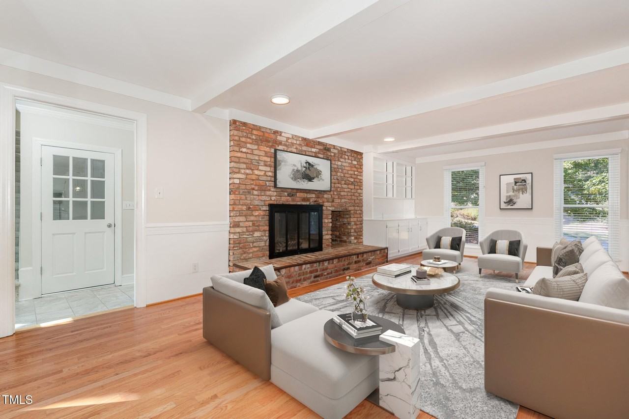 6321 Gainsborough Dr - Photo 2 of 36