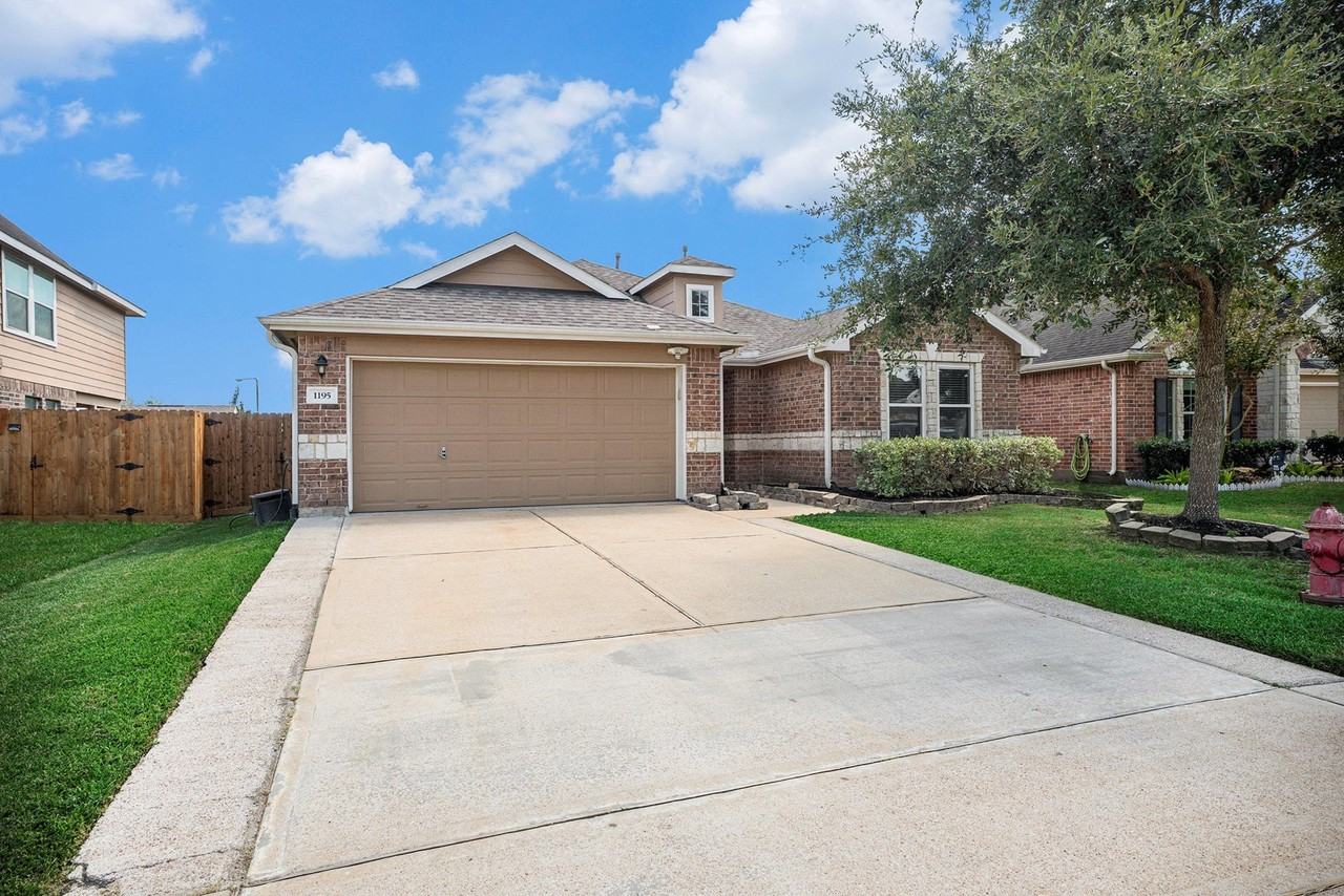 1195 Quarterhorse Dr - Photo 2 of 25