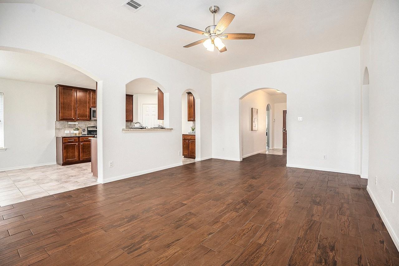 1195 Quarterhorse Dr - Photo 6 of 25