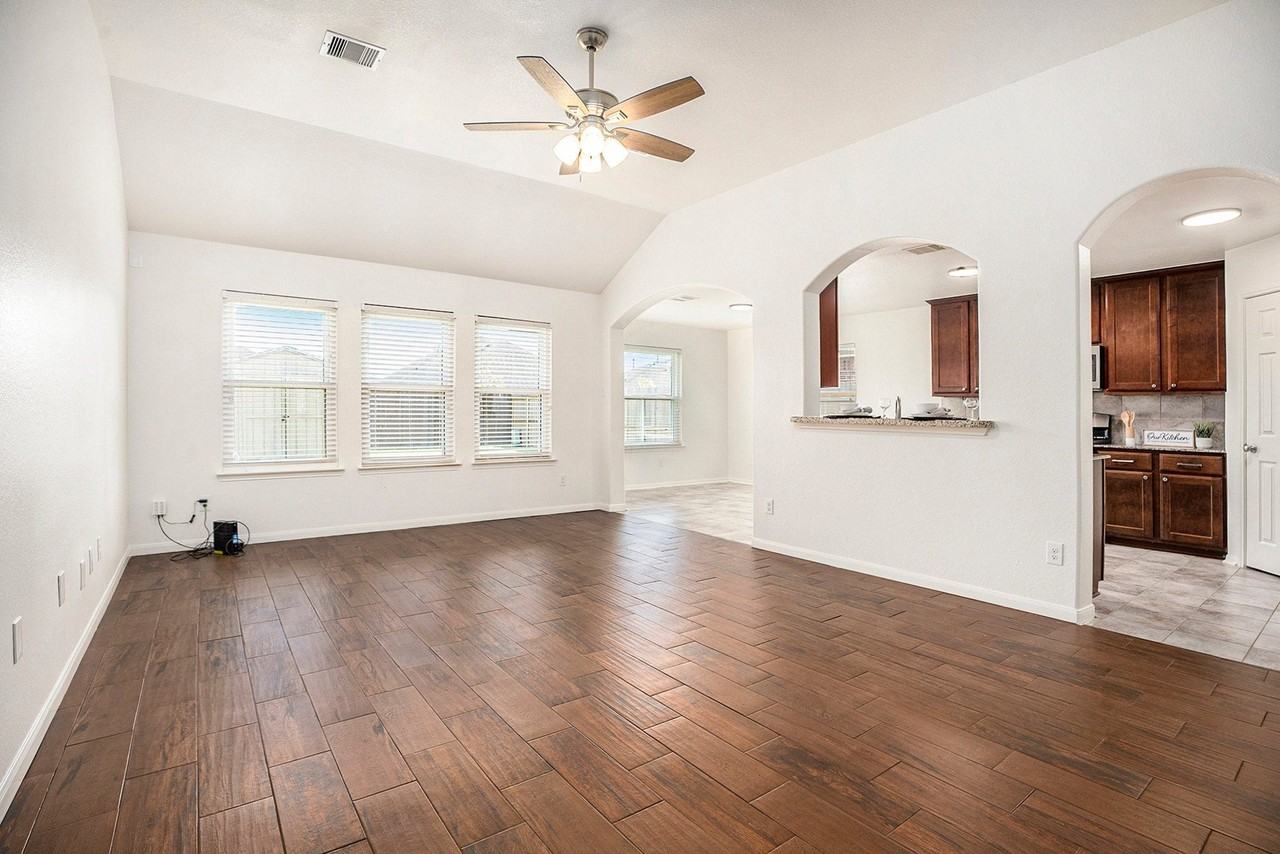 1195 Quarterhorse Dr - Photo 7 of 25