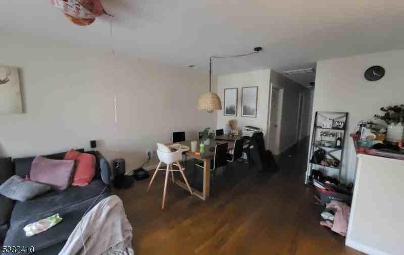 551 Walnut Street ##2 - Photo 4 of 12