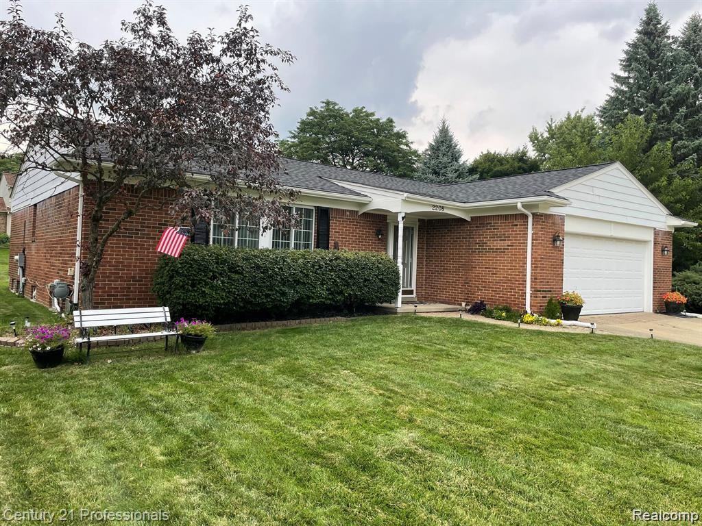 2208 Cumberland Road - Photo 2 of 50