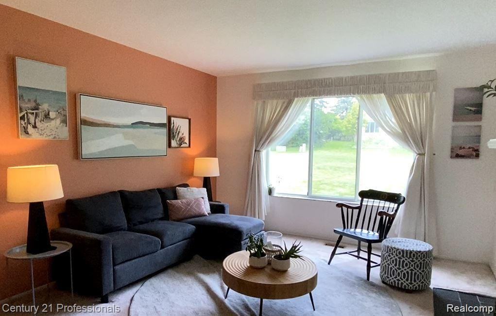 2208 Cumberland Road - Photo 4 of 50