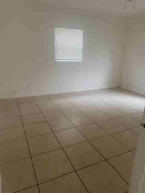 1001 South E Street - Photo 5 of 5