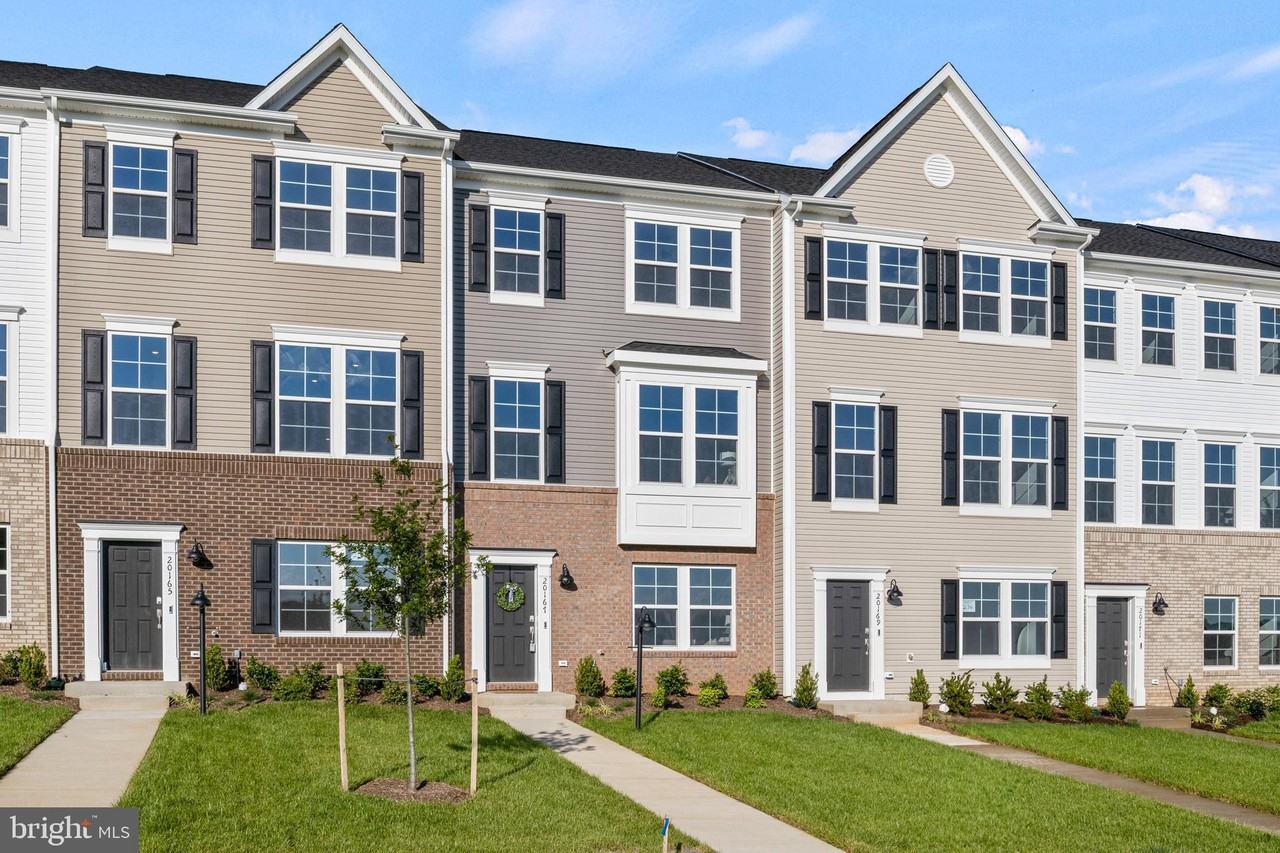 20167 Stonehaven Ave - Photo 2 of 40