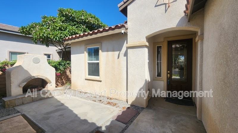 82630 Redford Way - Photo 2 of 22