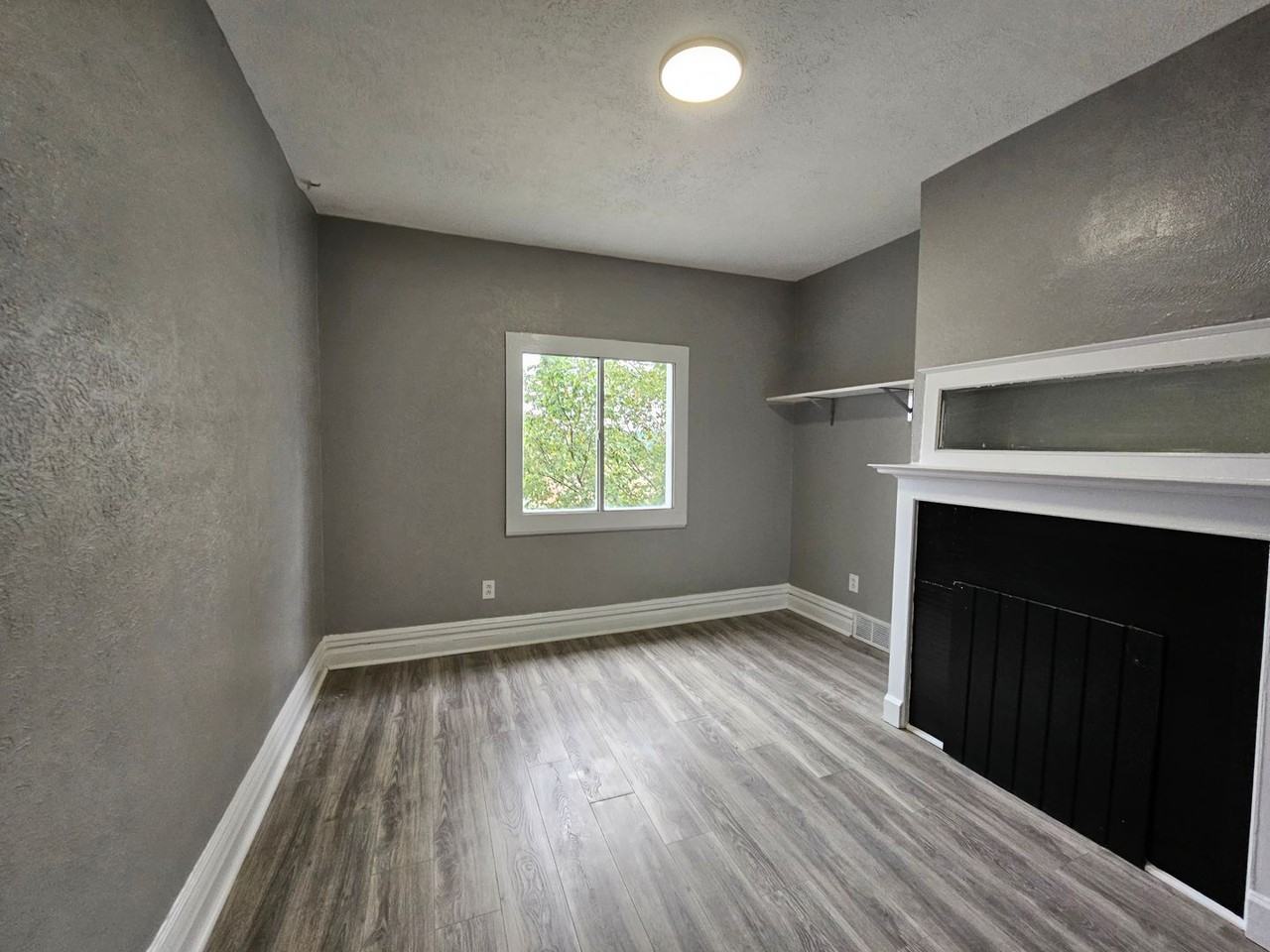 1609 Methyl St #2 - Photo 5 of 19