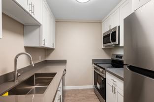 Shuksan Apartments - Photo 1 of 1