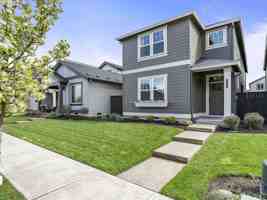 featured image of 10105 Ne 132nd Ave