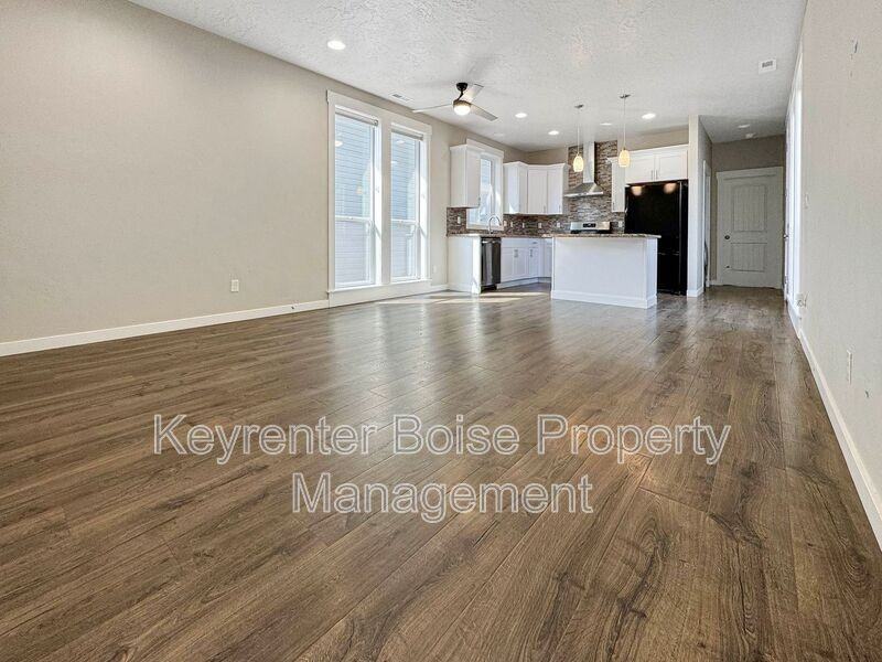 2007 S Atlantic St - Photo 2 of 19