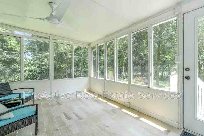 6040 Airway Ln - Photo 6 of 44