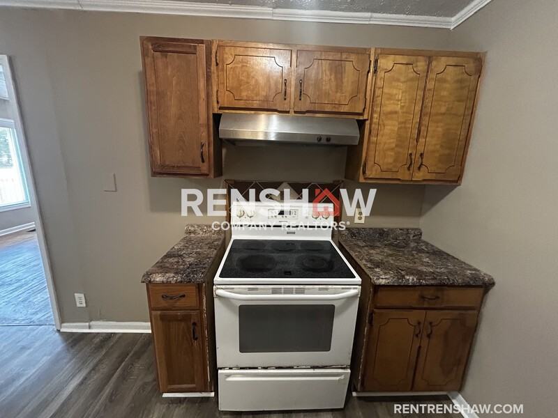 1053 Perry Switch Rd - Photo 2 of 17