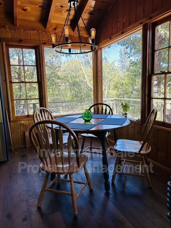 2535 Bonita Vista Dr - Photo 2 of 18