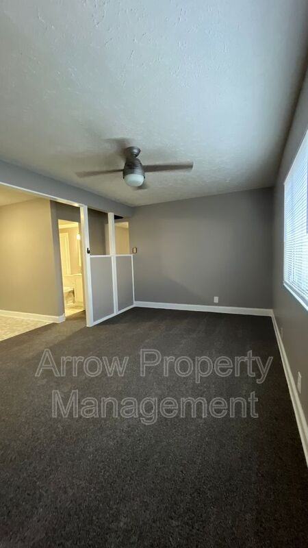 1215 E St - Photo 3 of 15