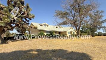 featured image of 10184 Smoke Tree Rd