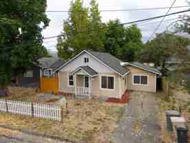 319 15th Ave Se - Photo 1 of 1