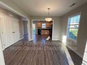 215 S Oak Gq St #B - Photo 1 of 1
