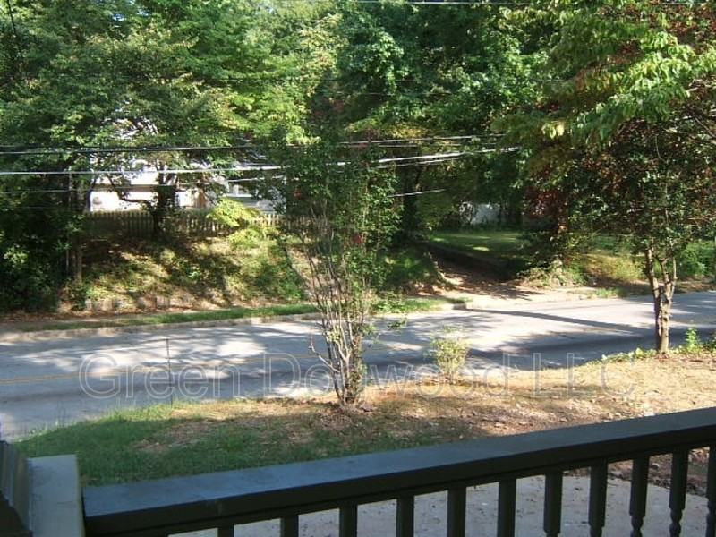 767 Lowery Blvd Sw - Photo 2 of 15