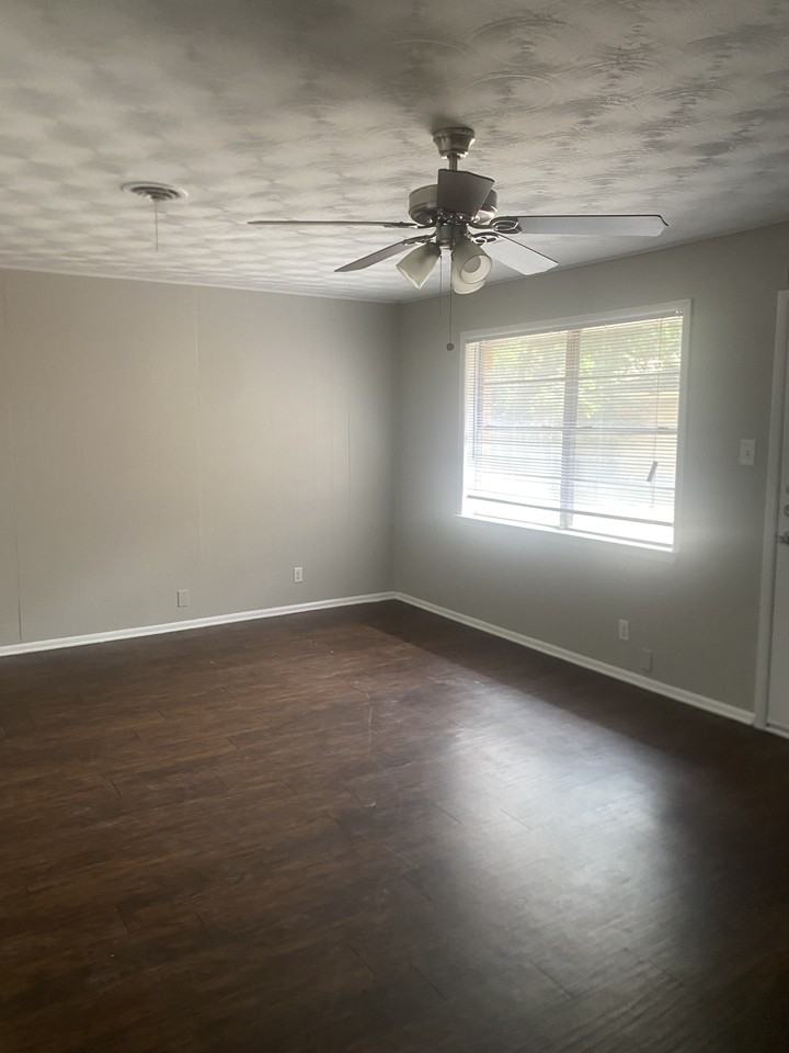 741 West Main Street - Photo 3 of 10