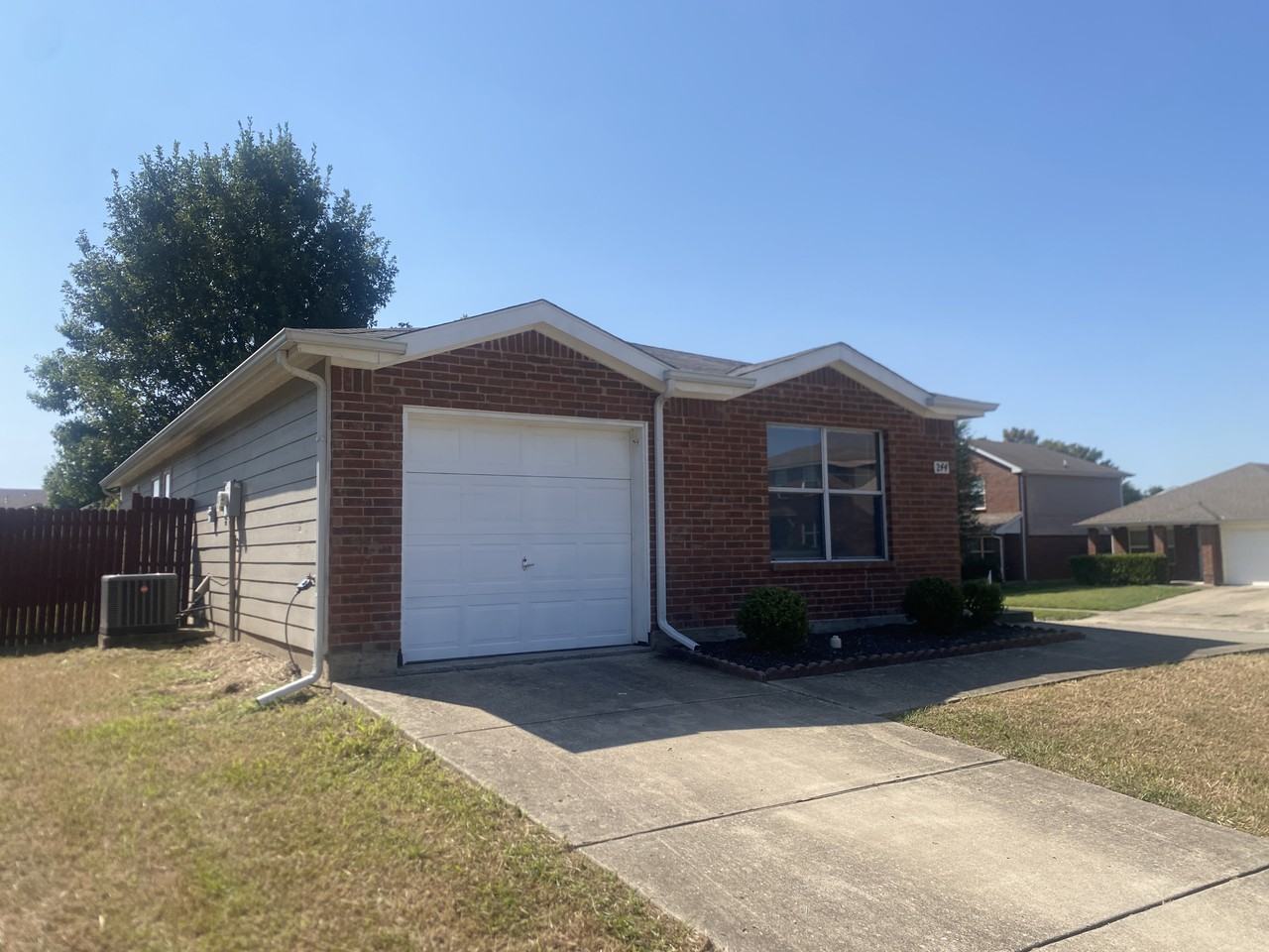 244 Ariel Ln - Photo 2 of 17