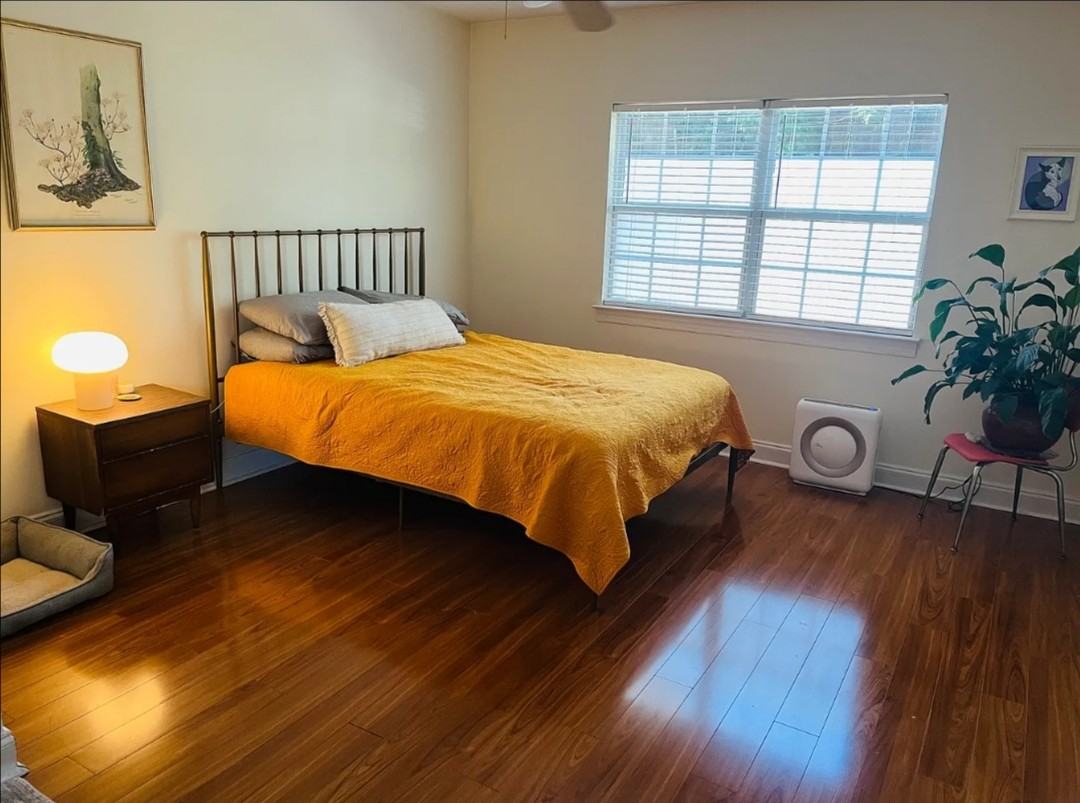 1322 Euclid Ave Ne #0 - Photo 2 of 8