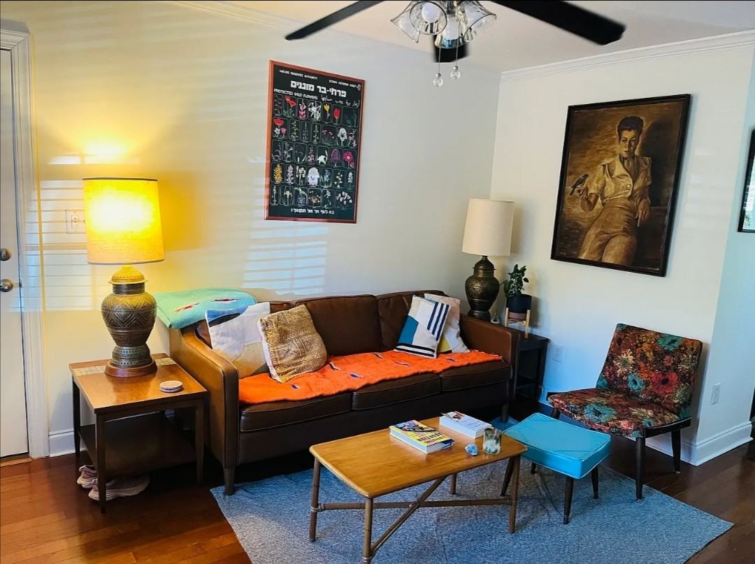 1322 Euclid Ave Ne #0 - Photo 5 of 8