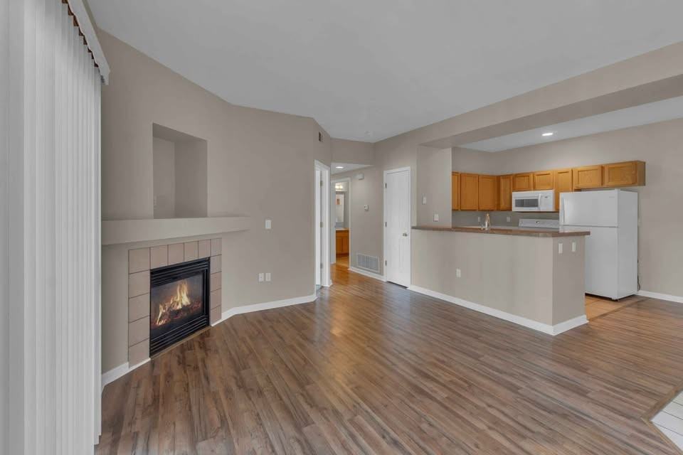 5225 White Willow Dr - Photo 2 of 10